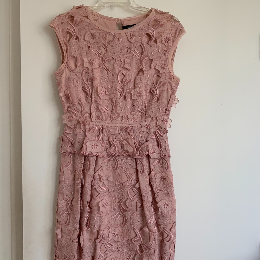 Lilac short lace dress